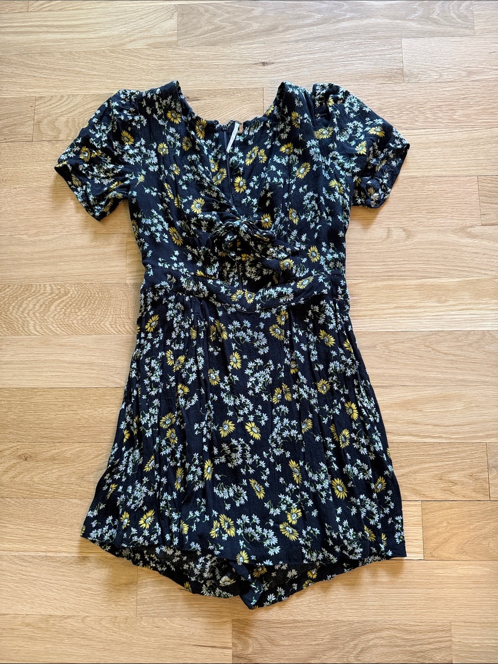 Black Floral Short Sleeve Romper with Yellow & White Daisies